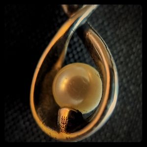 James Avery 925 Sterling Silver Infinity necklace